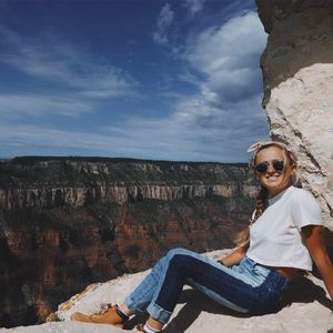 Meet your Posher, Niki